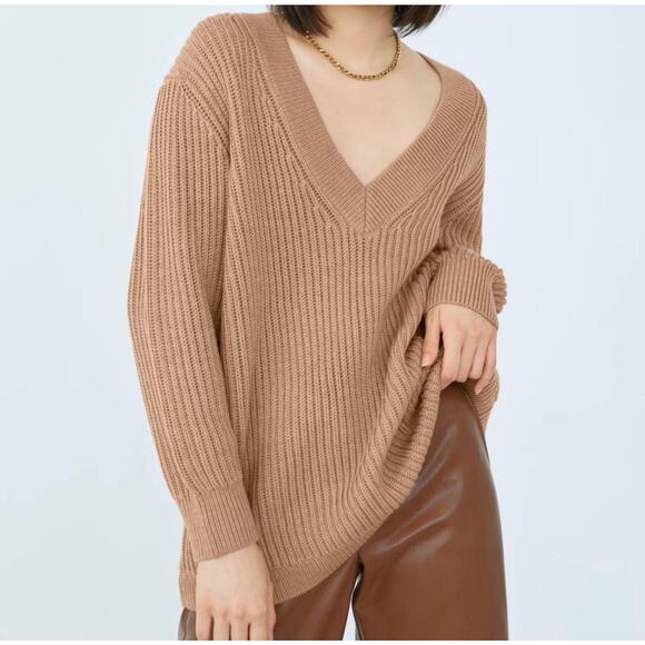 ARITZIA Babaton Roger Sweater In Heather Gold Camel V-neck MSRP $168 LARGE. NEW - Picture 1 of 11